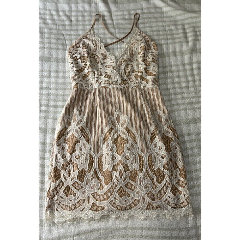 Lace White Crochet Mini Dress Y2K Spaghetti Straps Size Medium Juniors Dress